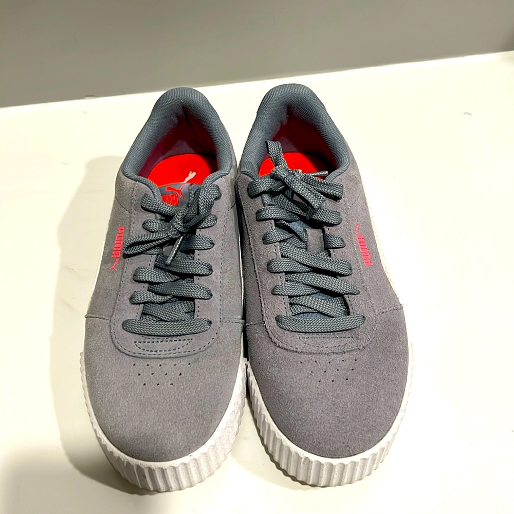 Light gray Puma sneakers